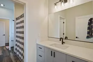 3769 SW 43rd St, Redmond, OR 97756 - Photo 24