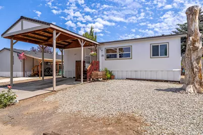 4647 Winter Avenue #68, Klamath Falls, OR 97603 - Photo 2