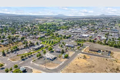 268 N 5th Street, Madras, OR 97741 - Photo 30