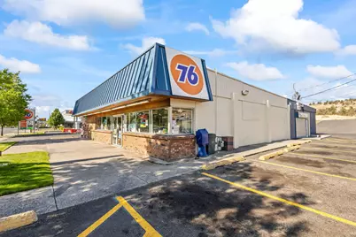 268 N 5th Street, Madras, OR 97741 - Photo 12