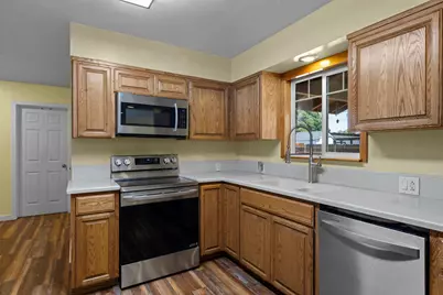 755 S 4th Street, Central Point, OR 97502 - Photo 6