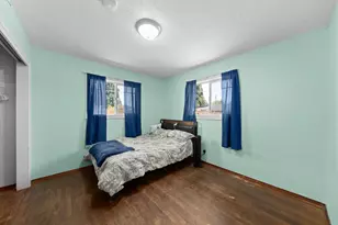 755 S 4th St, Central Point, OR 97502 - Photo 24