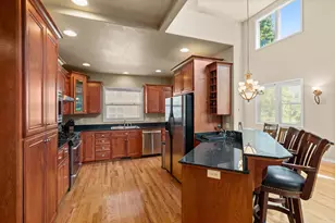 626 Griffin Oaks Dr, Central Point, OR 97502 - Photo 10