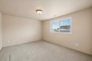 626 Griffin Oaks Dr, Central Point, OR 97502 - Photo 22