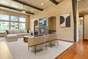 21420 Belknap Dr, Bend, OR 97701 - Photo 8