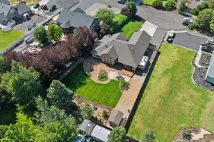 21420 Belknap Dr, Bend, OR 97701 - Photo 38