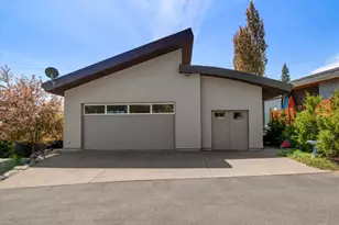 628 NW Portland Ave, Bend, OR 97703 - Photo 44