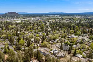 628 NW Portland Ave, Bend, OR 97703 - Photo 38