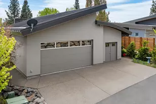 628 NW Portland Ave, Bend, OR 97703 - Photo 42