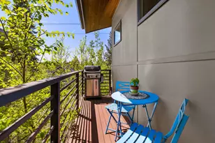 628 NW Portland Ave, Bend, OR 97703 - Photo 8