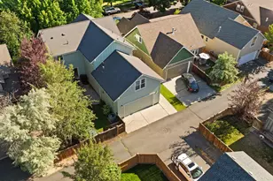 21376 Oakview Dr, Bend, OR 97701 - Photo 40