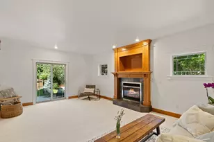 21376 Oakview Dr, Bend, OR 97701 - Photo 8