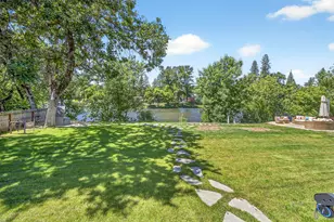 1090 Anglers Pl, Shady Cove, OR 97539 - Photo 6
