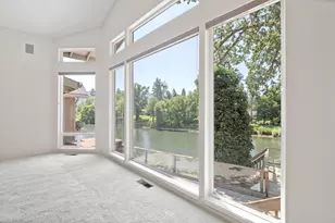 619 SE M St, Grants Pass, OR 97526 - Photo 12