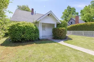 619 SE M St, Grants Pass, OR 97526 - Photo 64