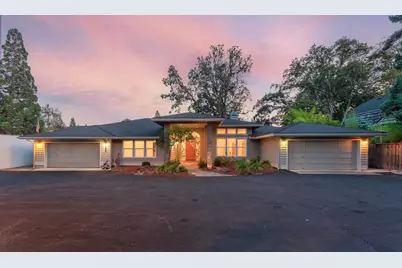 619 SE M Street, Grants Pass, OR 97526 - Photo 4