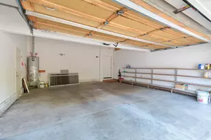 619 SE M St, Grants Pass, OR 97526 - Photo 58