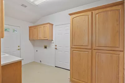 619 SE M Street, Grants Pass, OR 97526 - Photo 26