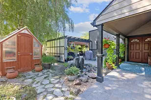 101 NE Marmot Ln, Prineville, OR 97754 - Photo 2