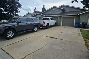 569 NE Negus Loop, Redmond, OR 97756 - Photo 12