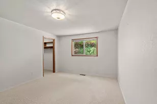 2566 Heritage Way, Medford, OR 97504 - Photo 18