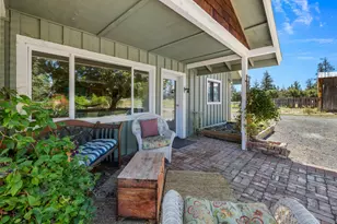 67216 Gist Rd, Bend, OR 97703 - Photo 8