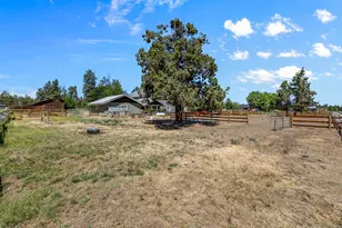 67216 Gist Rd, Bend, OR 97703 - Photo 44