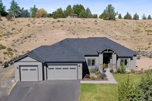 2273 NE Valley View Ct, Madras, OR 97741 - Photo 2