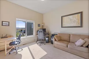 2273 NE Valley View Ct, Madras, OR 97741 - Photo 12