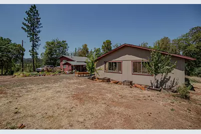 509 Derby Road, Eagle Point, OR 97524 - Photo 2