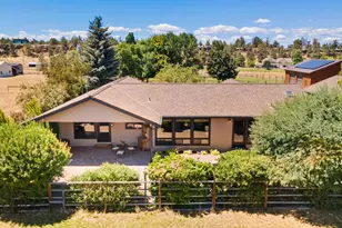 9328 NE 5th St, Terrebonne, OR 97760 - Photo 4