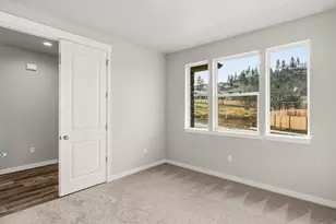 1297 Stonegate Dr, Eagle Point, OR 97524 - Photo 6