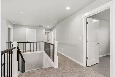 1297 Stonegate Drive #473, Eagle Point, OR 97524 - Photo 26