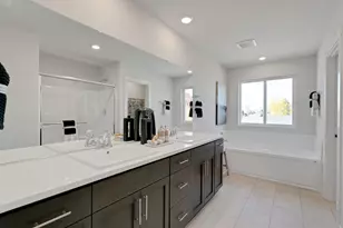 63222 Carly Ln, Bend, OR 97701 - Photo 10