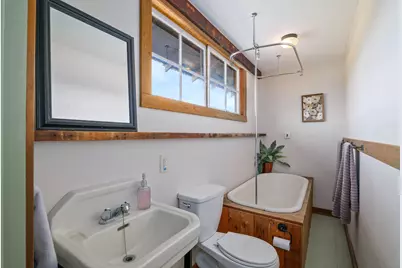 4050 Royal Crest Road, Medford, OR 97504 - Photo 46