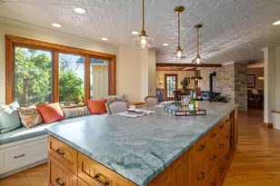 4050 Royal Crest Rd, Medford, OR 97504 - Photo 16