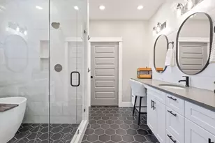 2254 NE Indigo Ln, Bend, OR 97701 - Photo 22