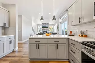 2254 NE Indigo Ln, Bend, OR 97701 - Photo 16