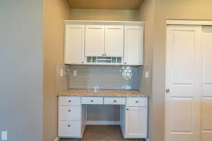 1563 NW Upas Pl, Redmond, OR 97756 - Photo 10