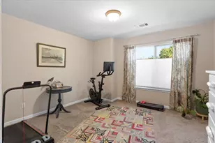 2065 Cheshire Way, Medford, OR 97501 - Photo 18