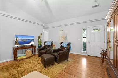 2065 Cheshire Way, Medford, OR 97501 - Photo 8