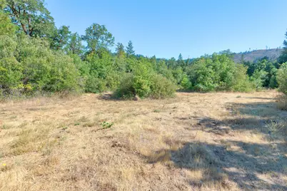 5626 Lake Shore Drive, Selma, OR 97538 - Photo 18