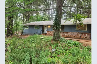 611 S Junction Avenue, Cave Junction, OR 97523 - Photo 1