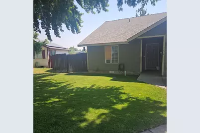 2740 SW Umatilla Court, Redmond, OR 97756 - Photo 2