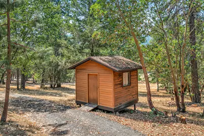 2929 Hwy 238, Jacksonville, OR 97530 - Photo 40