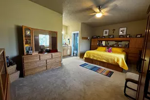 34653 Castle Dr, Chiloquin, OR 97624 - Photo 12