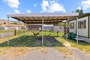 1647 Hope St, Klamath Falls, OR 97603 - Photo 12