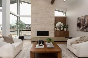 3326 NW Leavitt Ln, Bend, OR 97703 - Photo 4