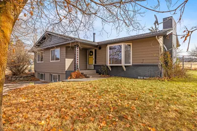 23131 N Poe Valley Road, Klamath Falls, OR 97603 - Photo 1