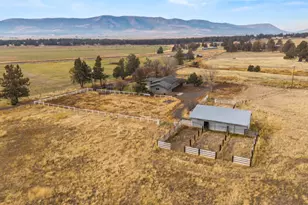 23131 N Poe Valley Rd, Klamath Falls, OR 97603 - Photo 40